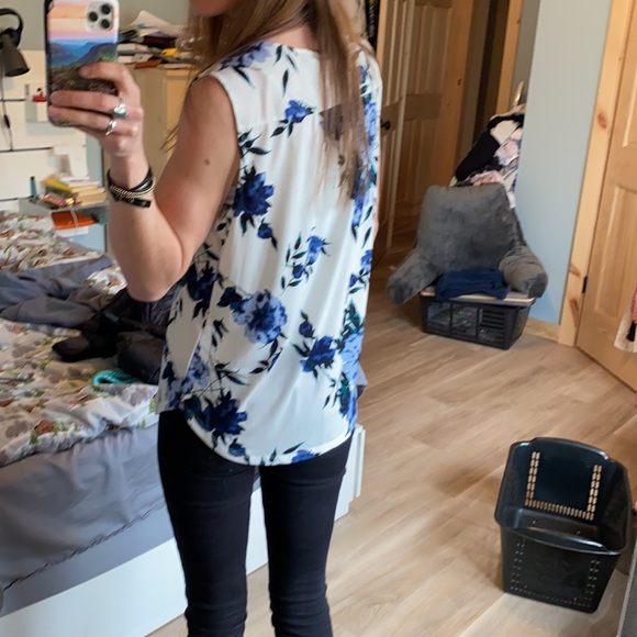 Rickis M top floral cream and blue - Picture 5 of 6